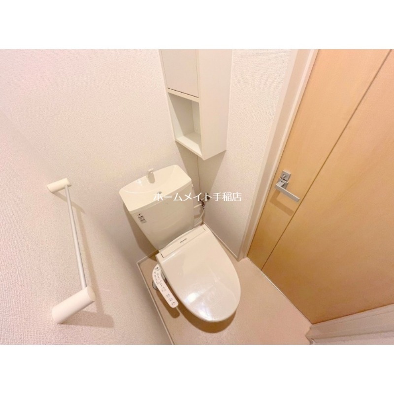 トイレ　ウォシュレット付きで快適な環境です♪