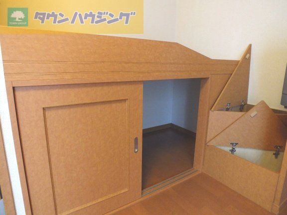 千葉都市モノレール 穴川駅 徒歩8分 2階建 築24年の内装写真