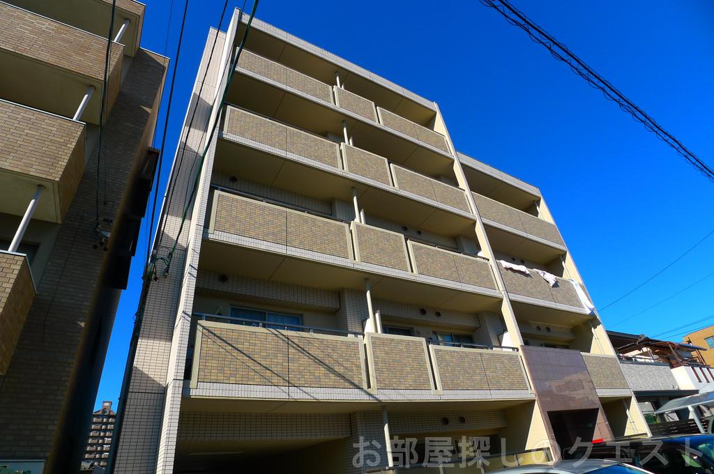 建物外観　オートロック付で安心です♪
