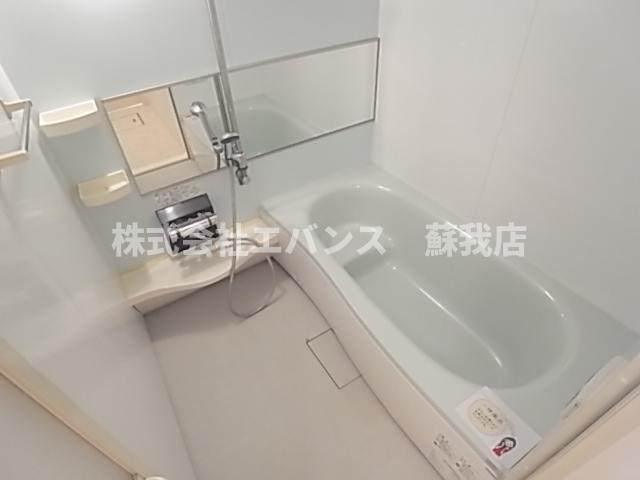 バス・シャワールーム　お風呂で日々の疲れを落としましょう