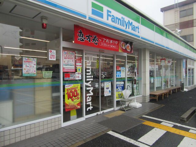 コンビニ　ファミリーマート 桑津一丁目店（コンビニ）まで324m