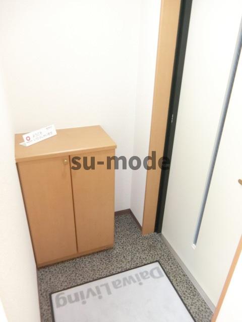 玄関　別部屋写真