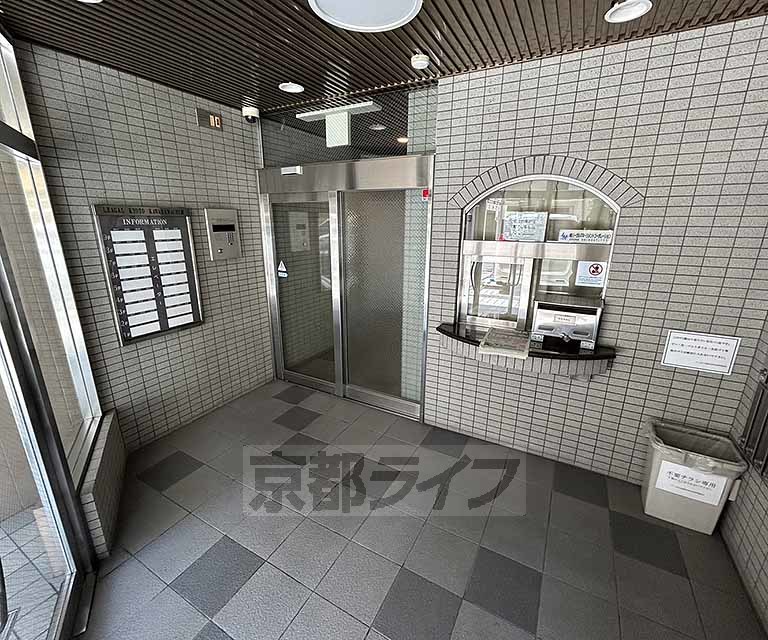 エントランス