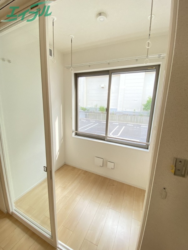 バルコニー　同型反転参考写真
