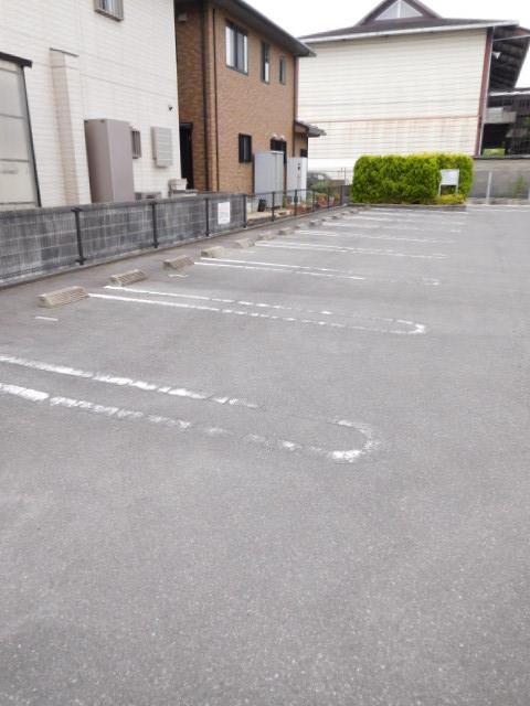 その他部屋・スペース　駐車場です。