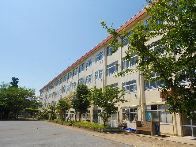 小学校　国立市立国立第三小学校（小学校）まで659m