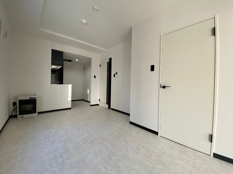 居室・リビング　広くてキレイなお部屋が広がっていて、充実した生活が送れそう。