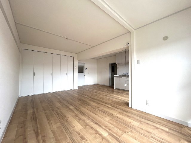 星陵台住宅2号棟の居間写真