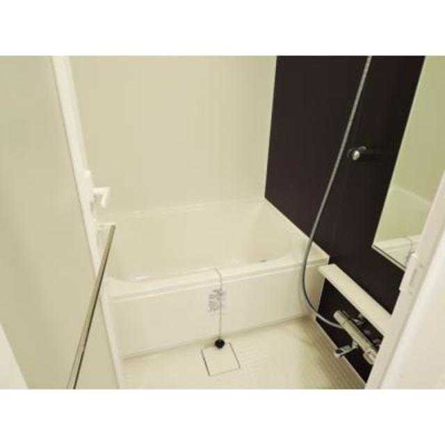 バス・シャワールーム　※写真は同タイプ住戸です。