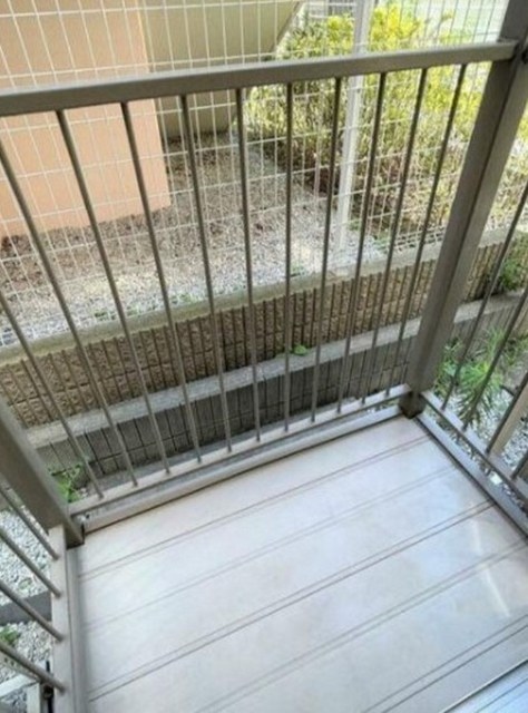 バルコニー　別部屋同仕様タイプ