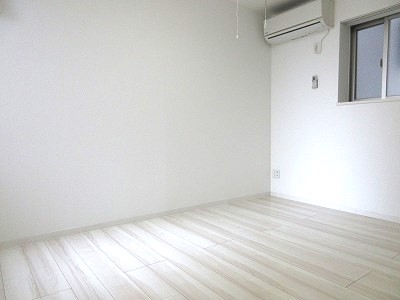 居室・リビング　洋室６．７帖