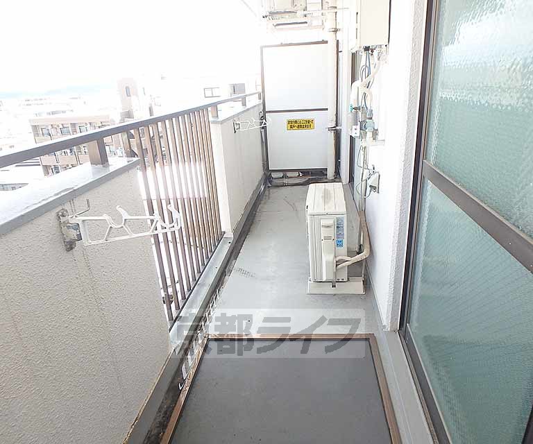 バルコニー　ゆったり広めのベランダです。