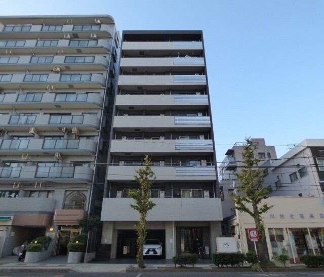 建物外観　外観タイル張りです