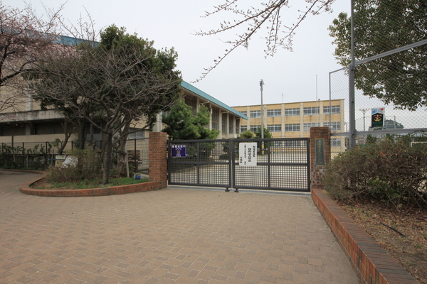 小学校　京都市立久世西小学校（小学校）まで281m