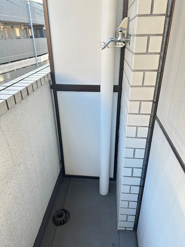 その他　室外洗濯機置場あり