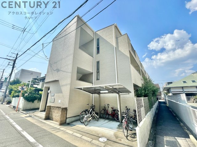 建物外観　敷地内に駐輪場があります！