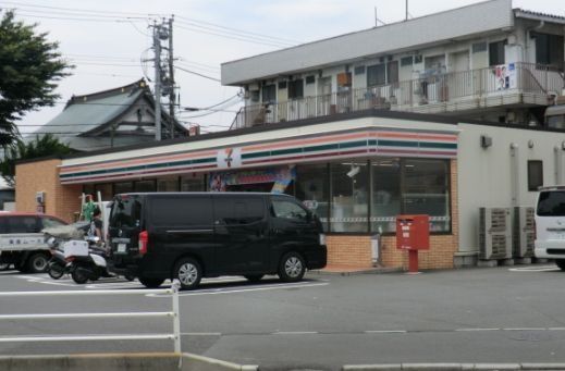 コンビニ　セブンイレブン藤沢亀井野店（コンビニ）まで492m