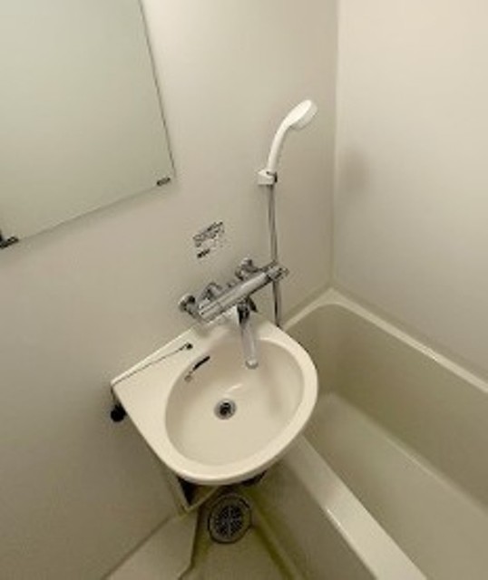 洗面設備　別部屋同仕様タイプ