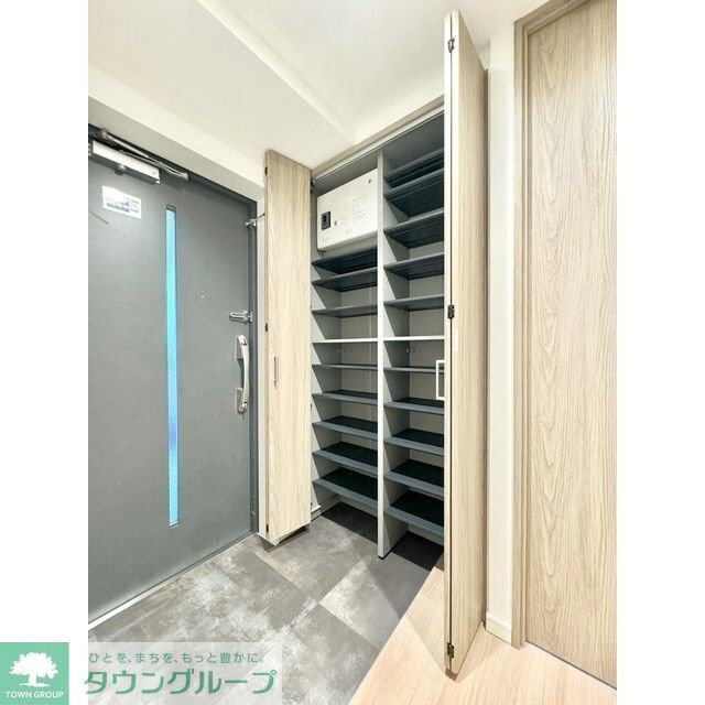 玄関　シューズボックス