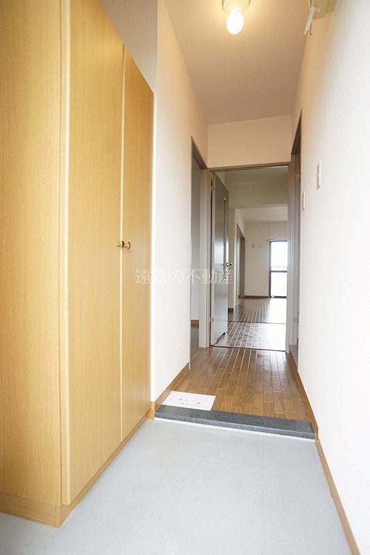 玄関　※他部屋参照