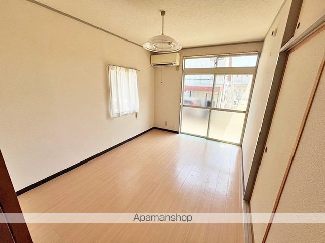 一のハウスの居間写真