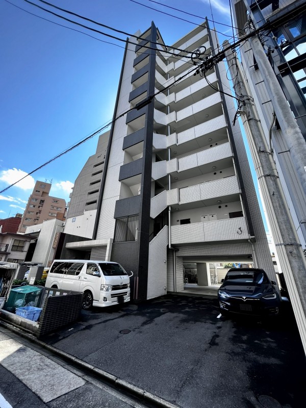 地下鉄東山線 新栄町駅 徒歩10分 築13年