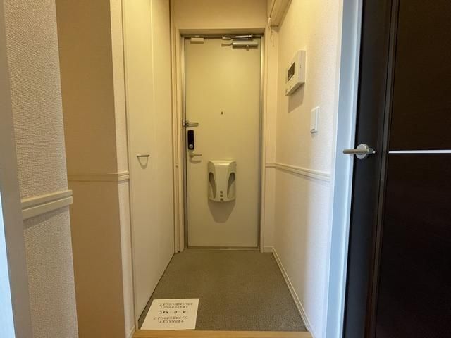玄関　シューズボックス付きの玄関です。