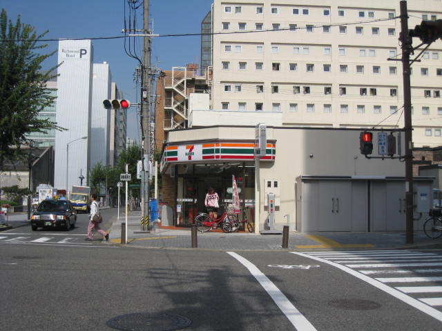 その他　セブンイレブン名古屋栄1丁目店（その他）まで179m