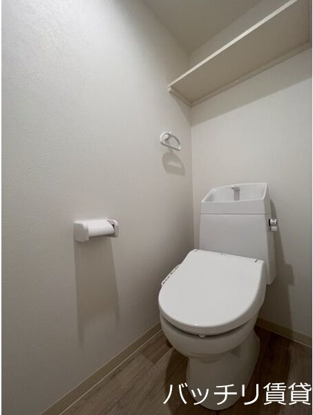 地下鉄東山線 高畑駅 徒歩12分 3階建 築4年のトイレ写真