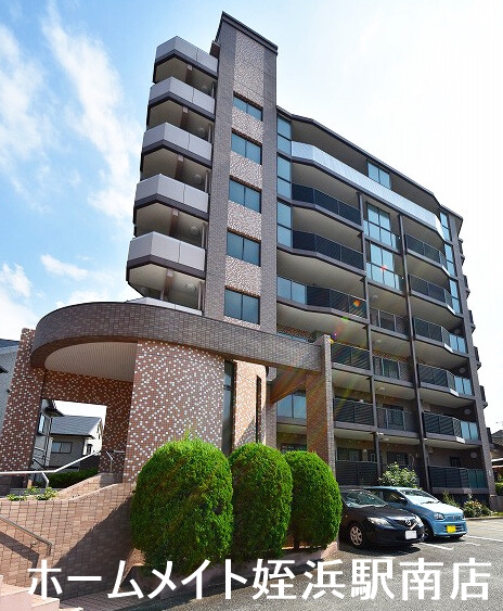 建物外観　★閑静な住宅街のバリっとマンション♪★