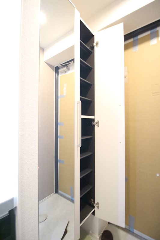 リアライズ垂水IIの玄関写真