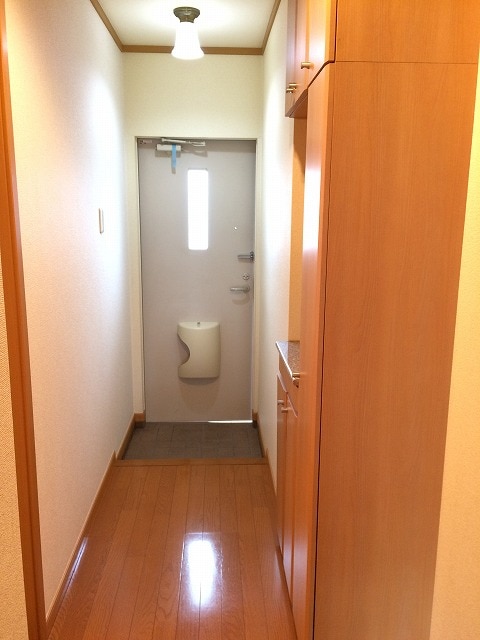ヴェルジュMIIの玄関写真