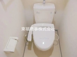 東京メトロ有楽町線 氷川台駅 徒歩6分 3階建 築22年のトイレ写真