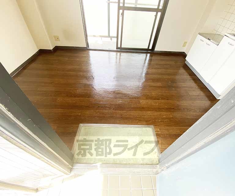 玄関　大きな段差がありません