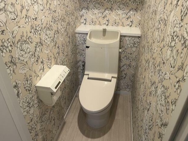 トイレ　※こちらのお写真は他部屋になり参考写真です