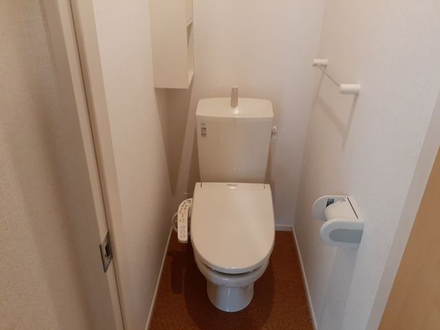 トイレ　コンパクトで使いやすいトイレです