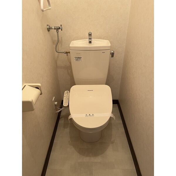 トイレ　コンパクトで使いやすいトイレです