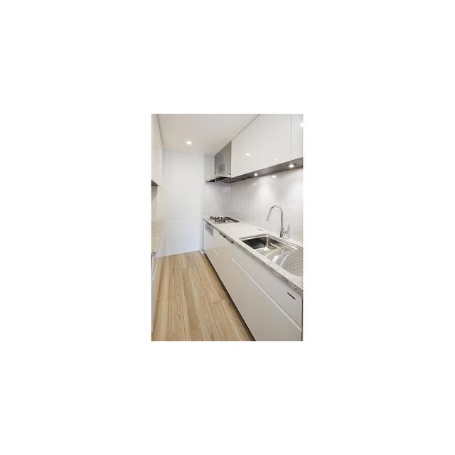 キッチン　※写真は同タイプ住戸です。