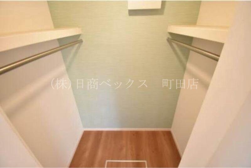 収納　ウォークインクローゼット★