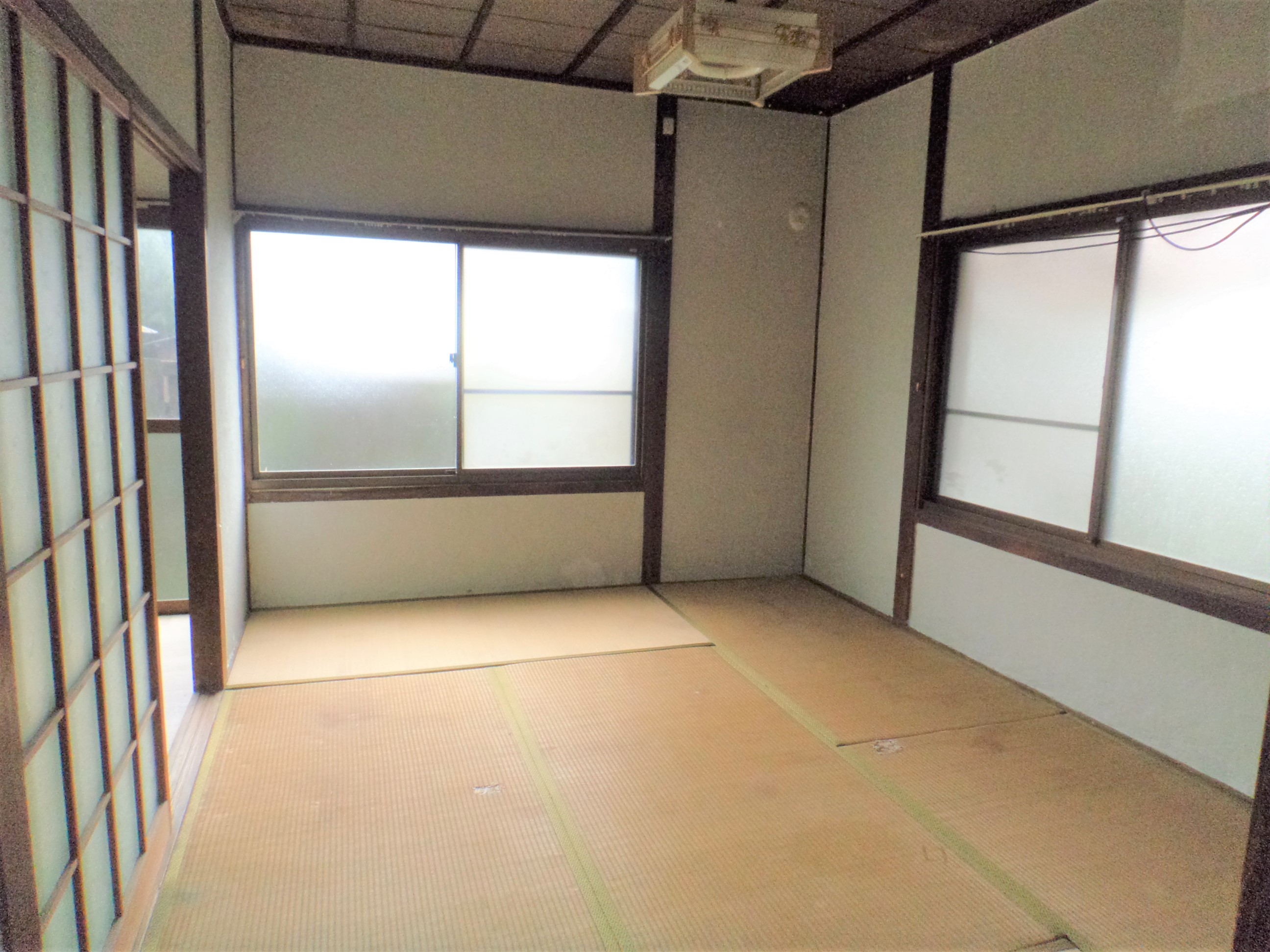 草江2棟建貸家の居間写真