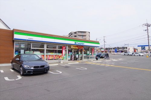 【高田マンションのコンビニ】