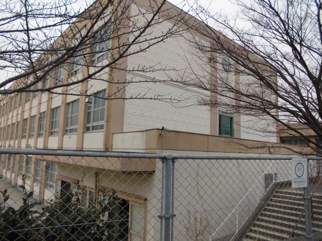 小学校　市立植田北小学校（小学校）まで510m