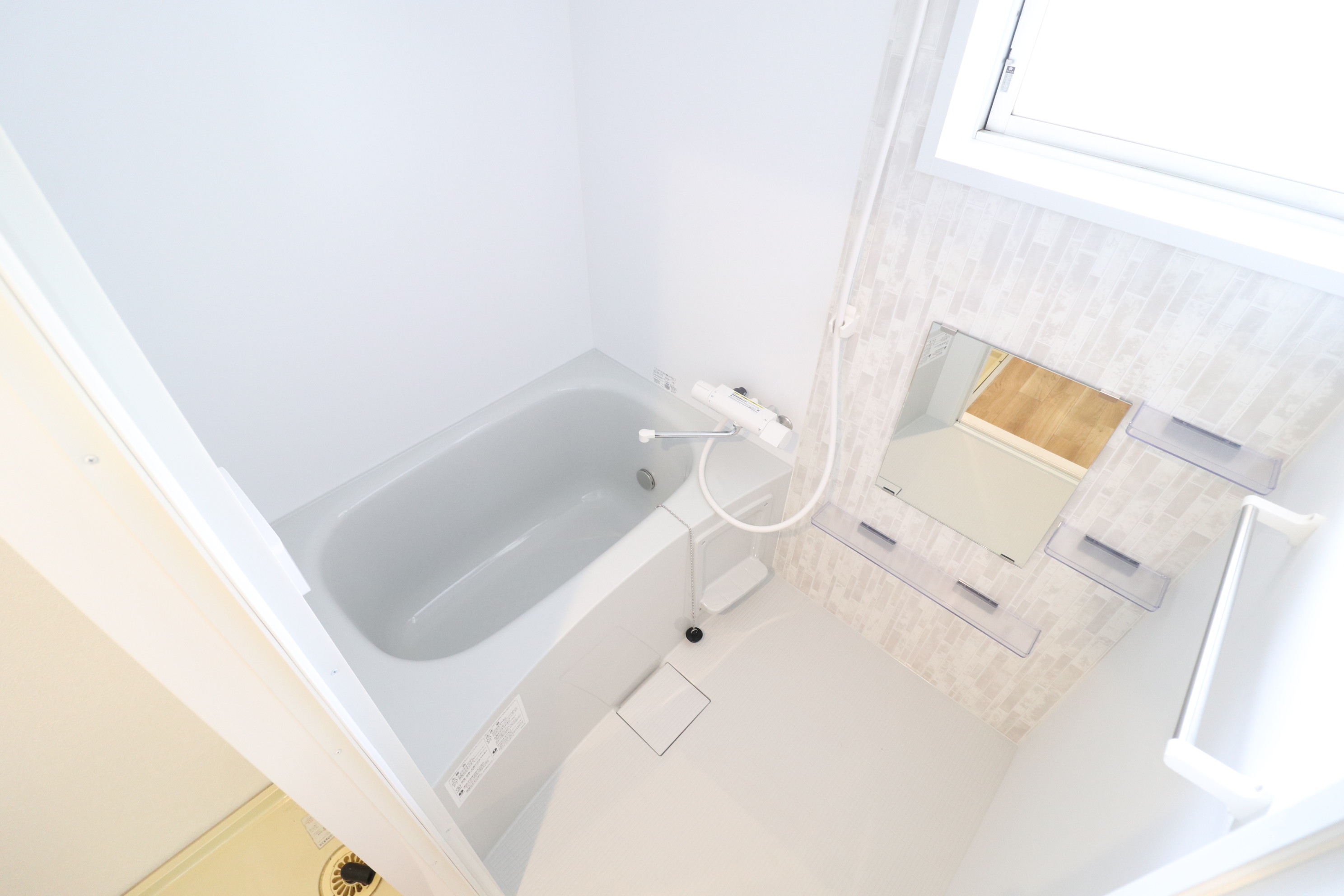 バス・シャワールーム　バスルーム窓あります★