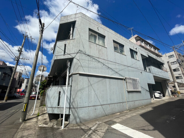 坂井ビルの建物外観