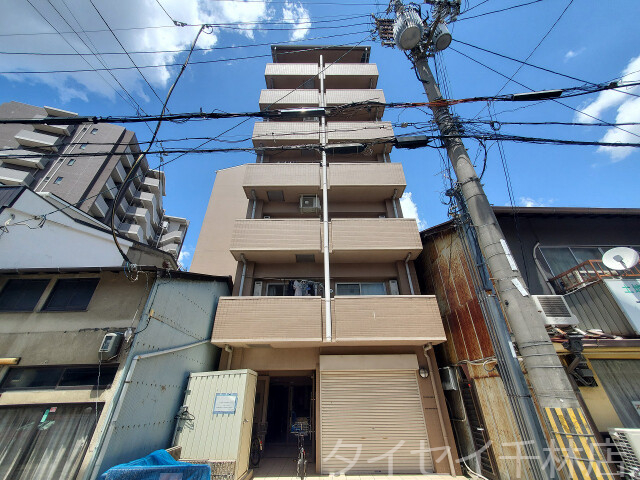 大阪市旭区赤川のマンションの建物外観