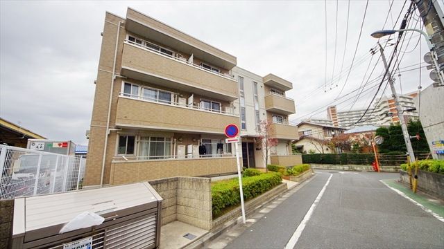 練馬区旭町のアパートの建物外観