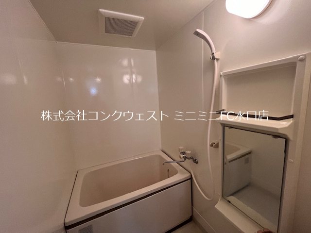 バス・シャワールーム　少しレトロ間のある浴室