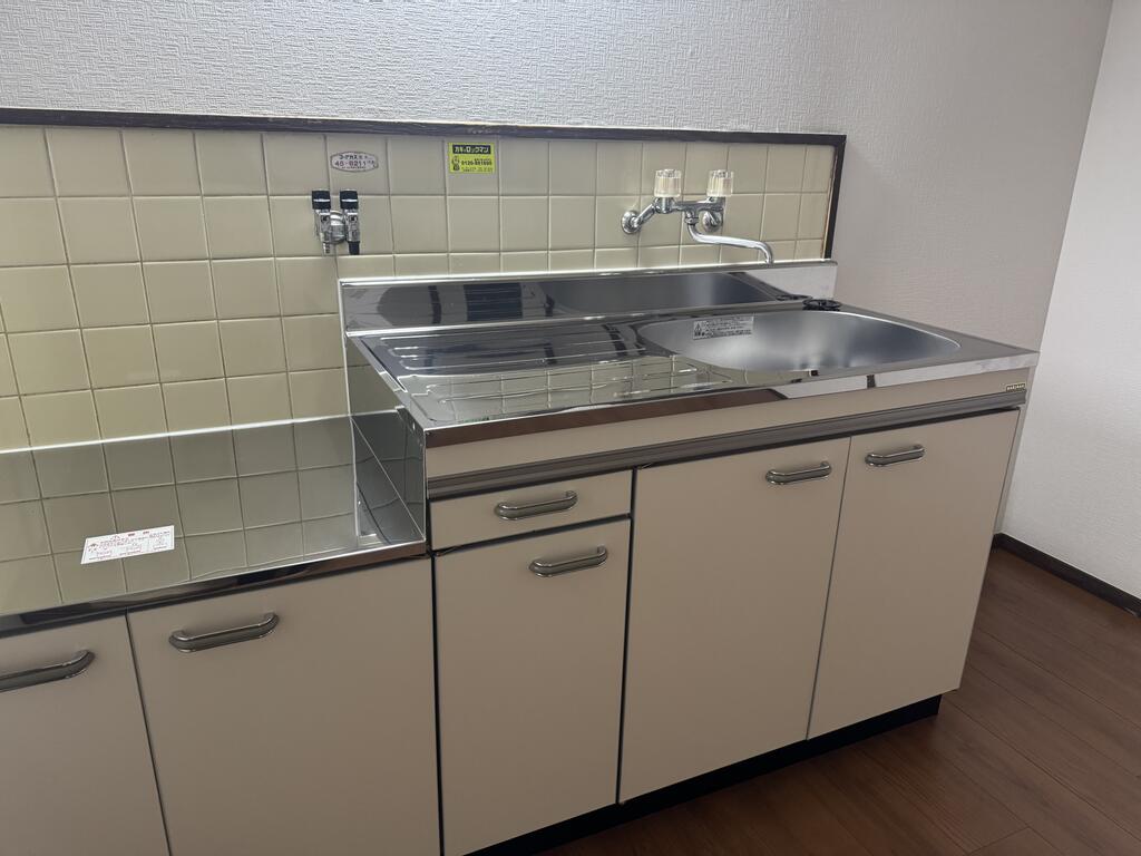 キッチン　台所シンク、新しく設置いたしました♪