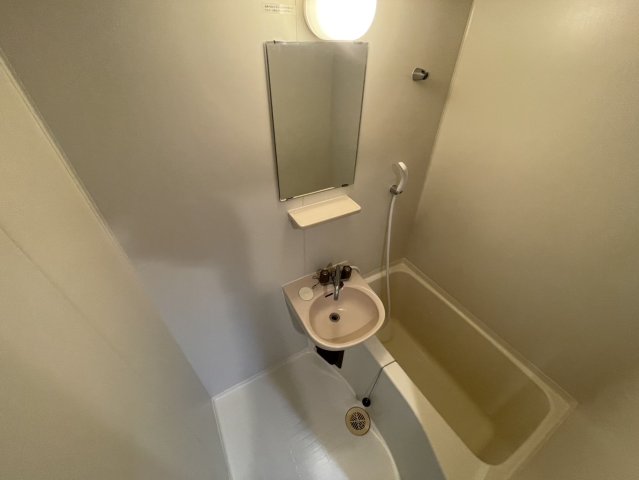 バス・シャワールーム　びいI千種