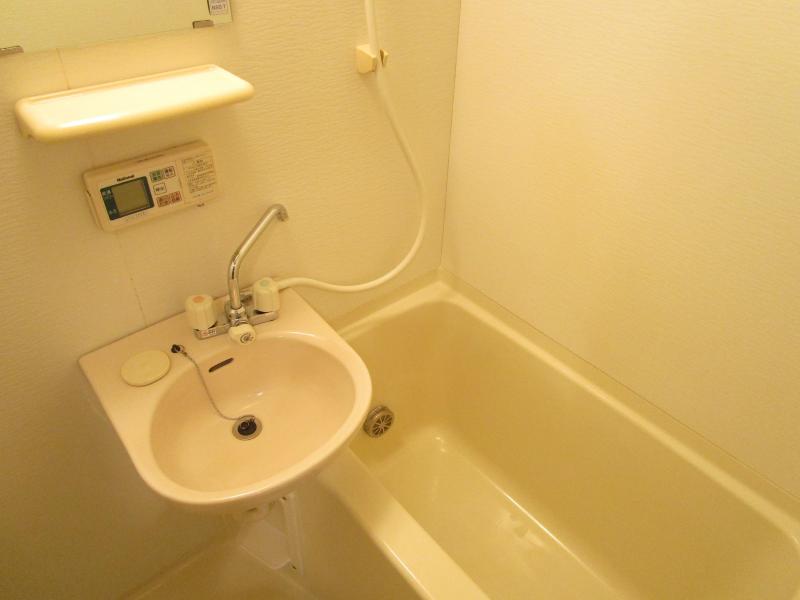 バス・シャワールーム　バス